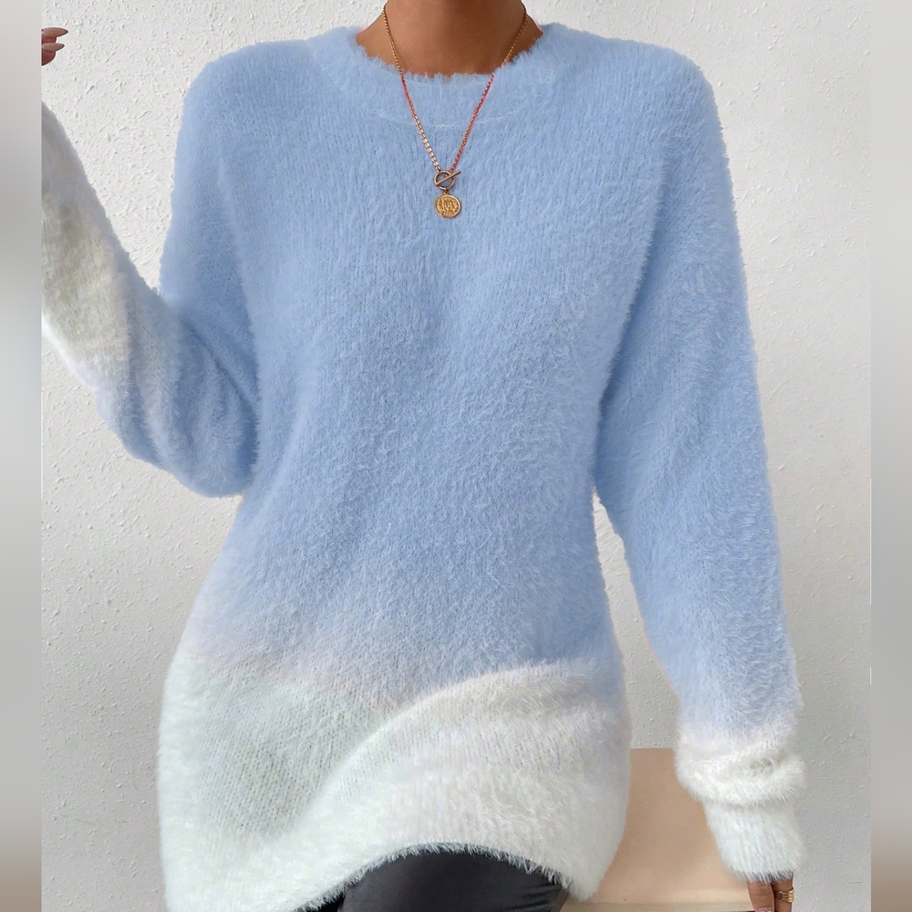 Oversize Gradient Sweater - Picture 2 of 8
